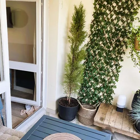 Aux Flots Bleus Avec Balcon Et Vue Sur Trouville-sur-Mer
