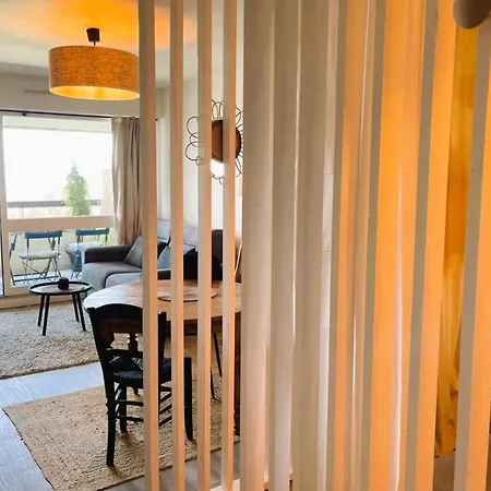 Aux Flots Bleus Avec Balcon Et Vue Sur * טרוביל-סור-מאר